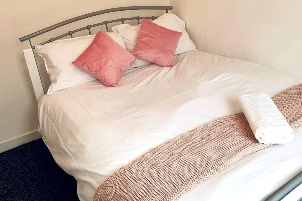 Comfortable Town House In City Centre